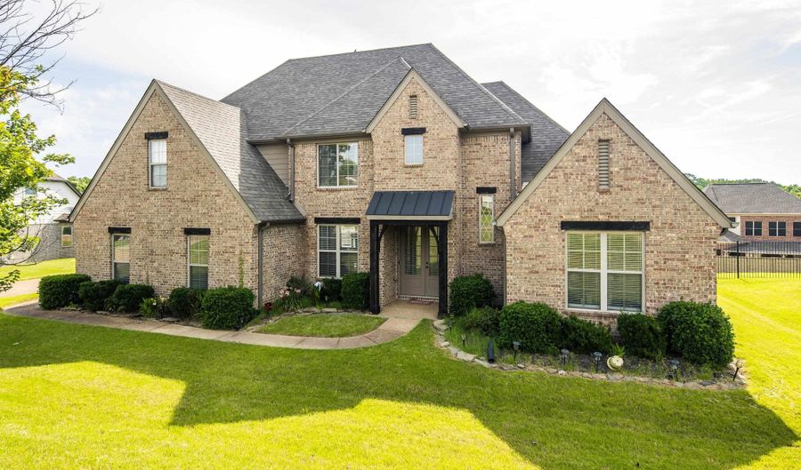 8938 MT HILL Dr, Bartlett, TN 38002 - 4 Beds, 3 Bath