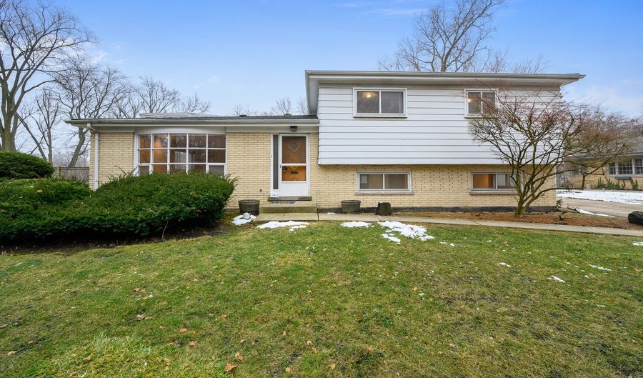 3023 Central Ave, Wilmette, IL 60091 - 3 Beds, 2 Bath