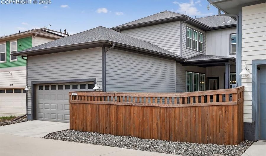 21554 E 59th Dr, Aurora, CO 80019 - 4 Beds, 4 Bath