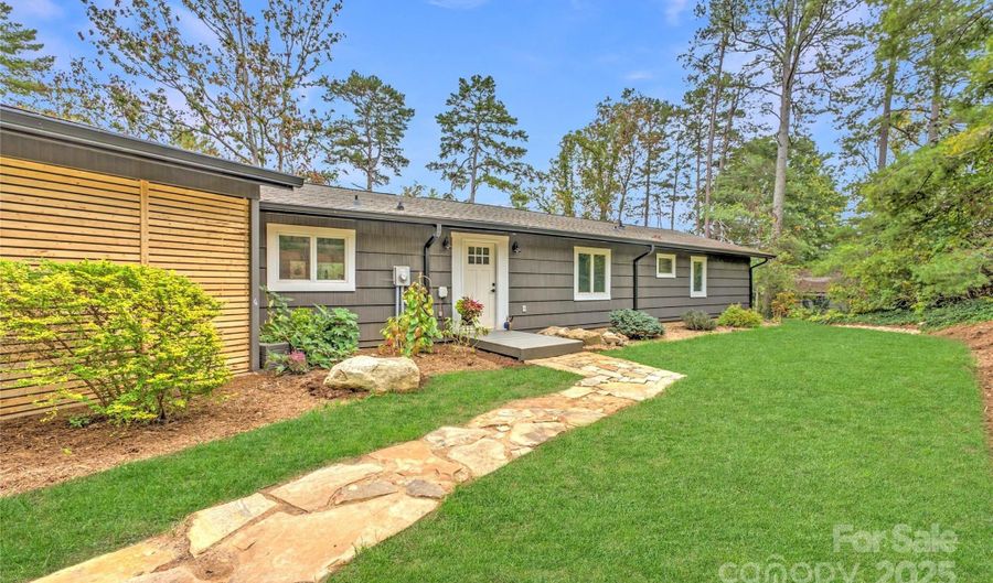 351 Windsor Rd, Asheville, NC 28804 - 5 Beds, 4 Bath