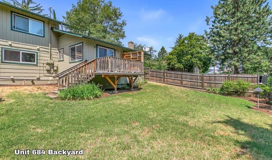 682 Chestnut St, Ashland, OR 97520 - 0 Beds, 0 Bath