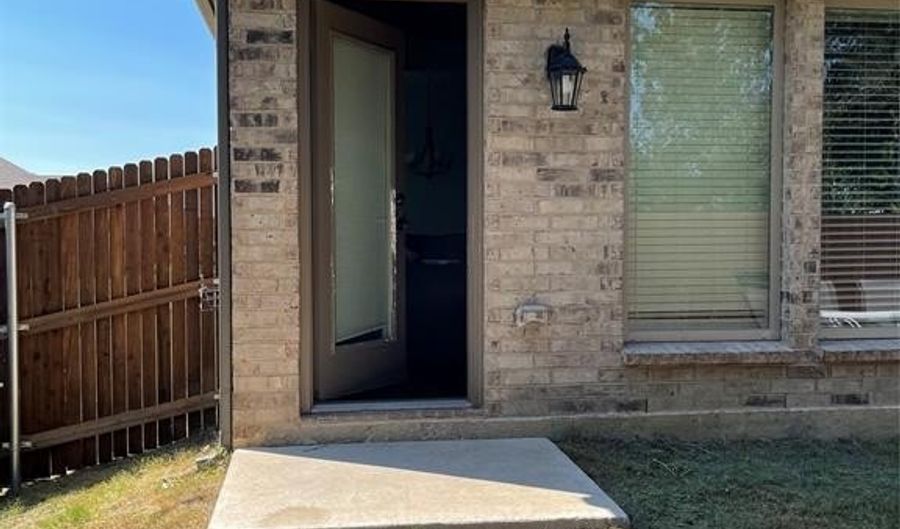 457 ELYSE Rd, Keene, TX 76059 - 3 Beds, 2 Bath