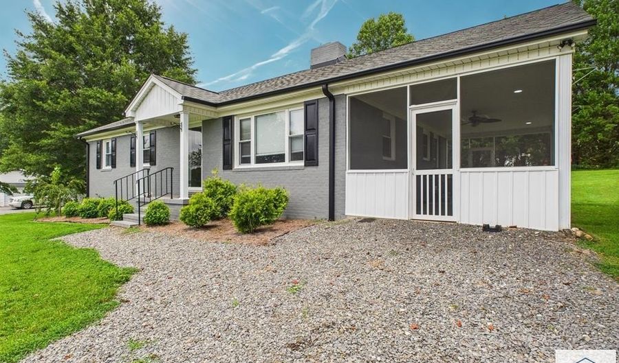 195 Marigold Ln, Ararat, VA 24053 - 3 Beds, 1 Bath