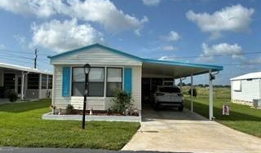 1233 W RUDOLPH St, Avon Park, FL 33825 - 2 Beds, 2 Bath