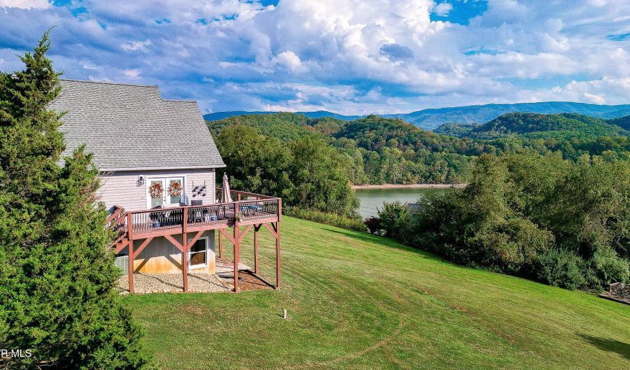 24290 Flax Rd, Abingdon, VA 24211 - 3 Beds, 2 Bath