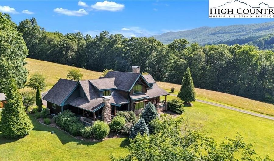 314 Elk Creek Mountain Pkwy, Todd, NC 28684 - 4 Beds, 4 Bath