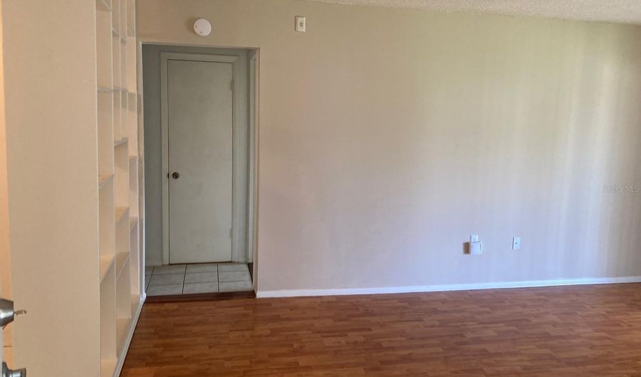 300 CHEROKEE Ct F, Altamonte Springs, FL 32701 - 1 Beds, 1 Bath
