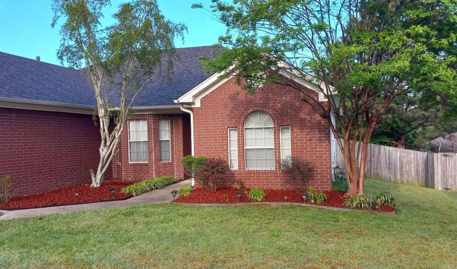 2225 Redwood Dr, Benton, AR 72015 - 3 Beds, 2 Bath