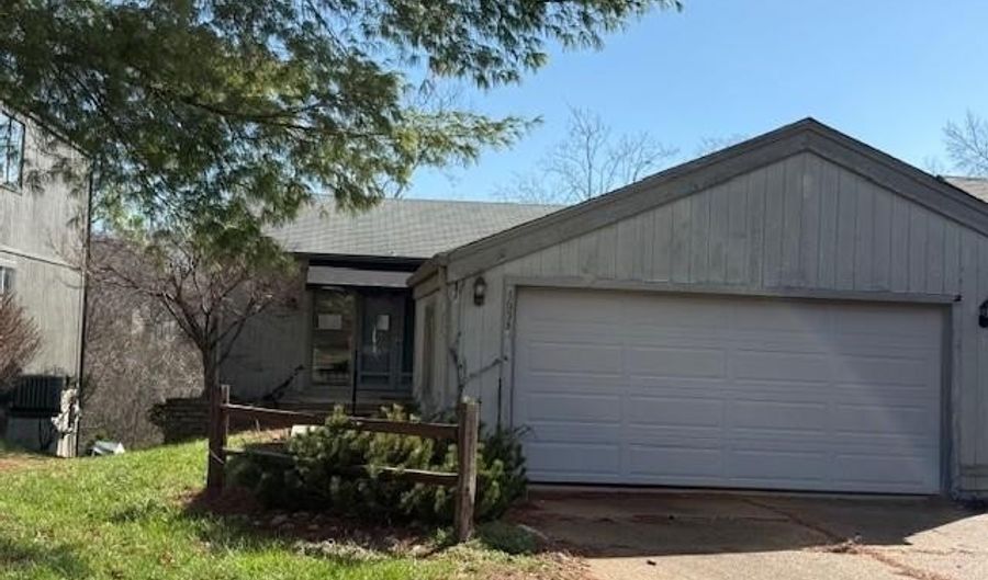 1653 Award Dr, Ballwin, MO 63021 - 1 Beds, 1 Bath
