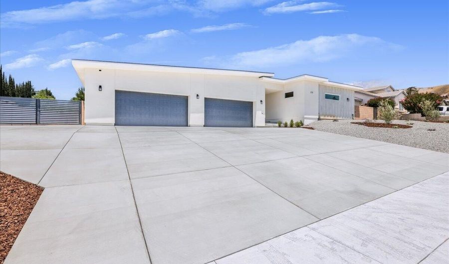 4195 Evergreen Ln, Banning, CA 92220 - 5 Beds, 5 Bath