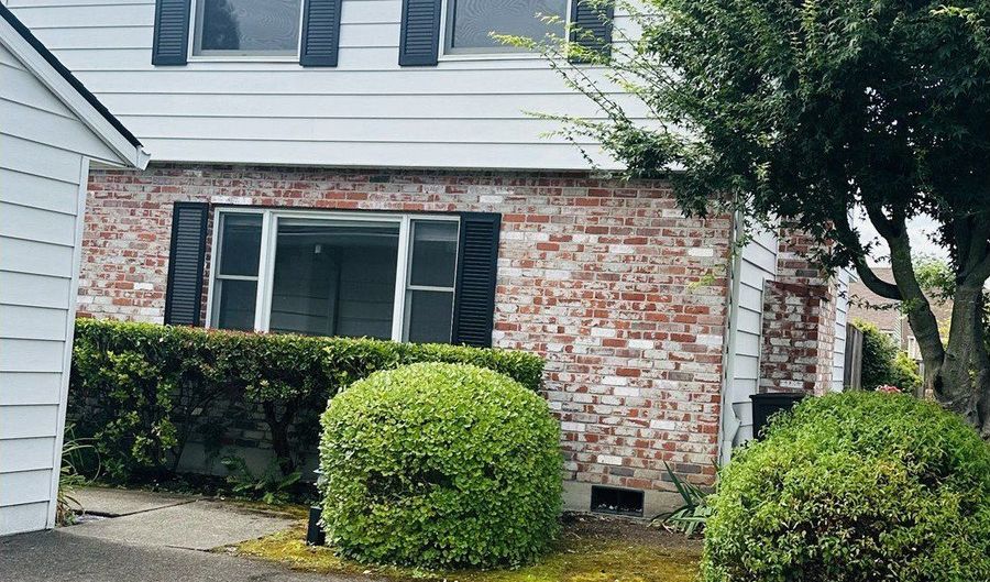 14272 SW FARMINGTON Rd, Beaverton, OR 97005 - 2 Beds, 2 Bath
