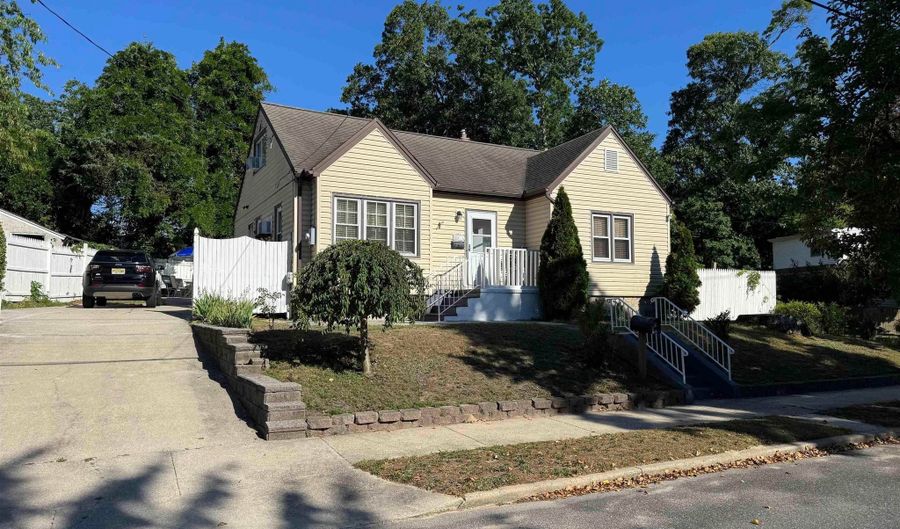 224 Huron Ave, Absecon, NJ 08201 - 3 Beds, 1 Bath