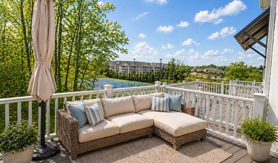 5 Brentwood Cir, Danbury, CT 06810 - 4 Beds, 4 Bath
