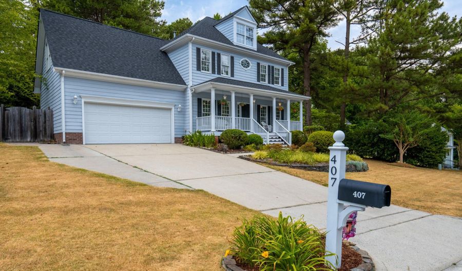 407 Maple Creek Ct, Apex, NC 27502 - 4 Beds, 3 Bath