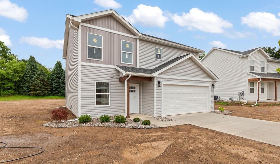 2018 Green Acres Dr, Adrian, MI 49221 - 3 Beds, 3 Bath