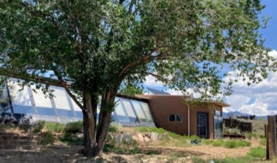 97 Calle Conejo, Arroyo Hondo, NM 87513 - 2 Beds, 2 Bath