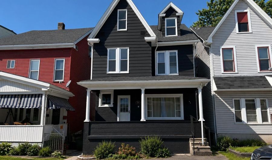 2204 5th Ave, Altoona, PA 16602 - 4 Beds, 2 Bath