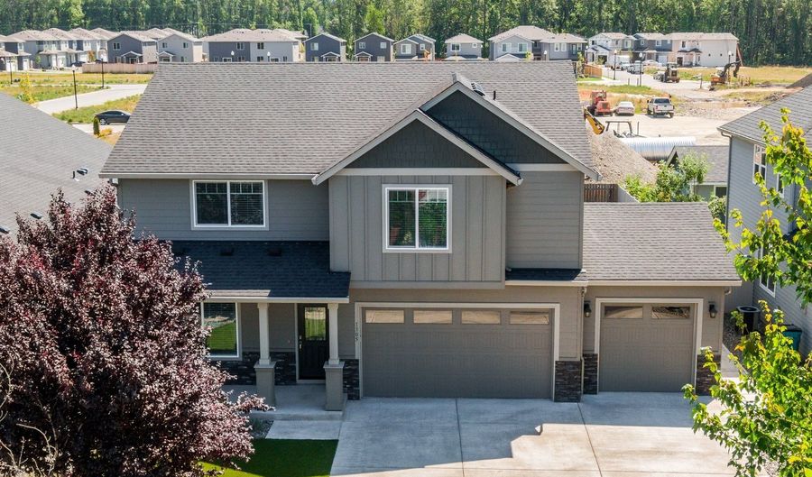 1305 NE 4TH Ave, Battle Ground, WA 98604 - 4 Beds, 3 Bath