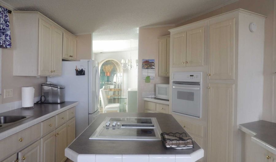 2692 NE Hwy 70 515, Arcadia, FL 34266 - 2 Beds, 2 Bath