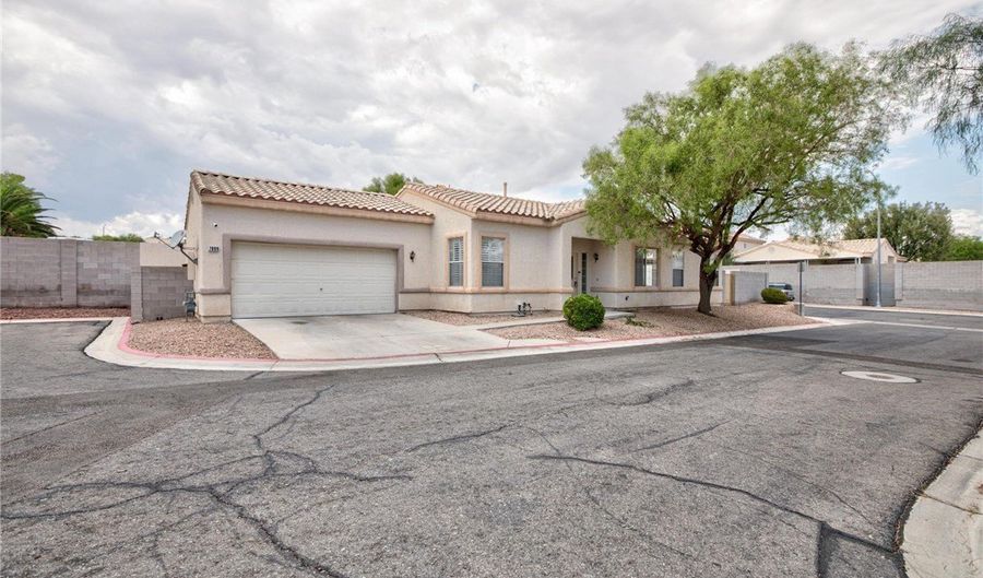 7809 Idle Spg, Las Vegas, NV 89131 - 3 Beds, 2 Bath