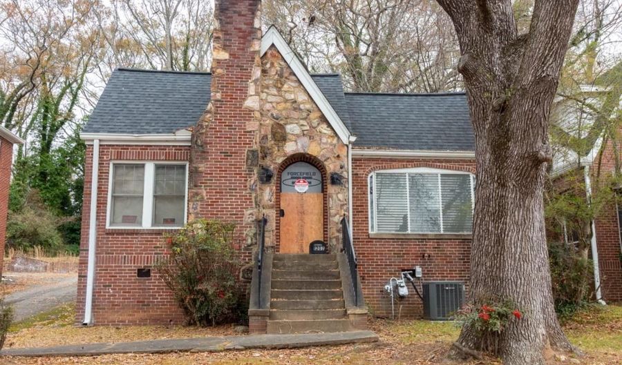 1207 M L King Jr Dr SW, Atlanta, GA 30314 - 2 Beds, 1 Bath