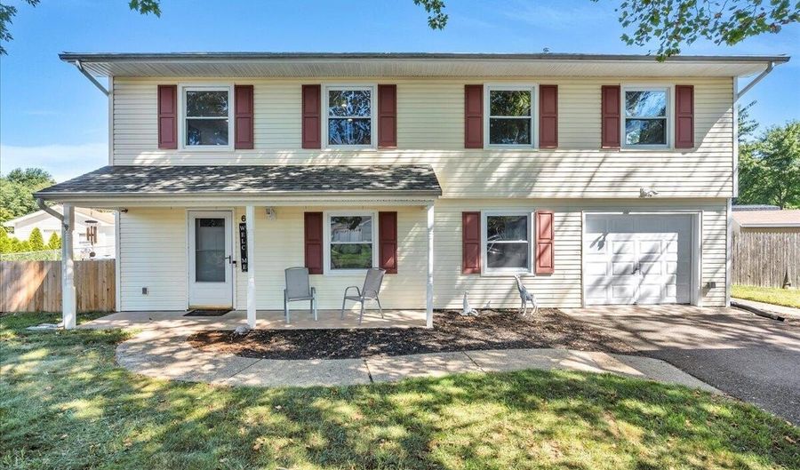 6 Reno Ct, Barnegat, NJ 08005 - 4 Beds, 2 Bath