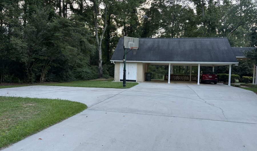 32 Cockadoodle Loop, Bamberg, SC 29003 - 5 Beds, 5 Bath
