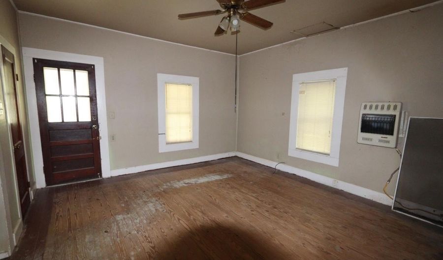 5361 N Main, Acworth, GA 30101 - 0 Beds, 0 Bath