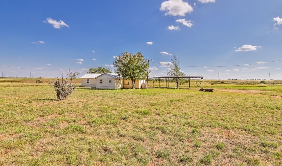 4826 County Road 5200, Abernathy, TX 79311 - 3 Beds, 2 Bath