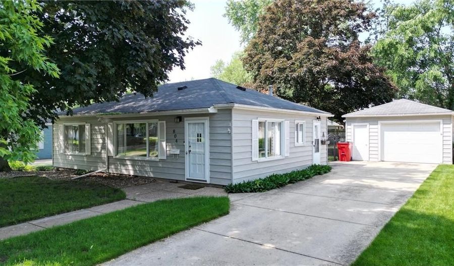 804 17th St SW, Austin, MN 55912 - 3 Beds, 1 Bath
