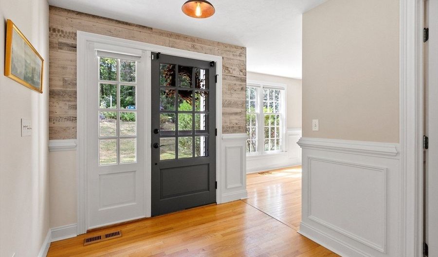 44 Woobly Rd, Bolton, MA 01740 - 3 Beds, 3 Bath