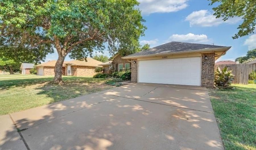 1105 Ruth Rd, Altus, OK 73521 - 3 Beds, 2 Bath