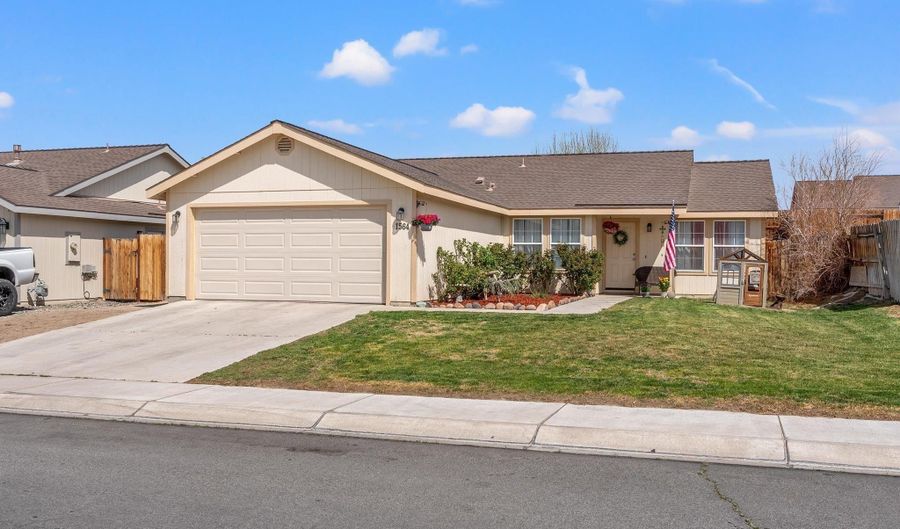 1564 Reese River Rd, Fernley, NV 89408 - 4 Beds, 2 Bath