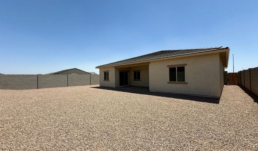 634 W Red Hawk Ct, Casa Grande, AZ 85122 - 4 Beds, 2 Bath