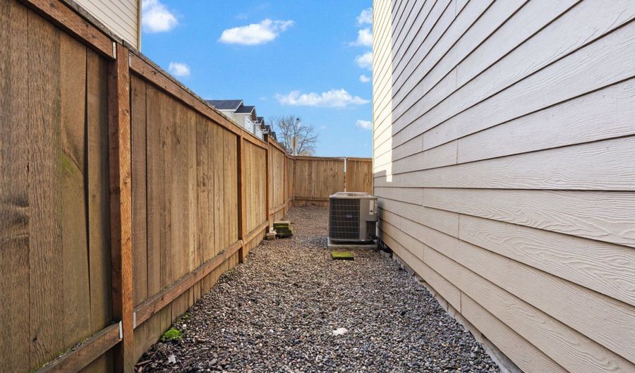 887 SW 198TH Pl, Beaverton, OR 97003 - 3 Beds, 2 Bath