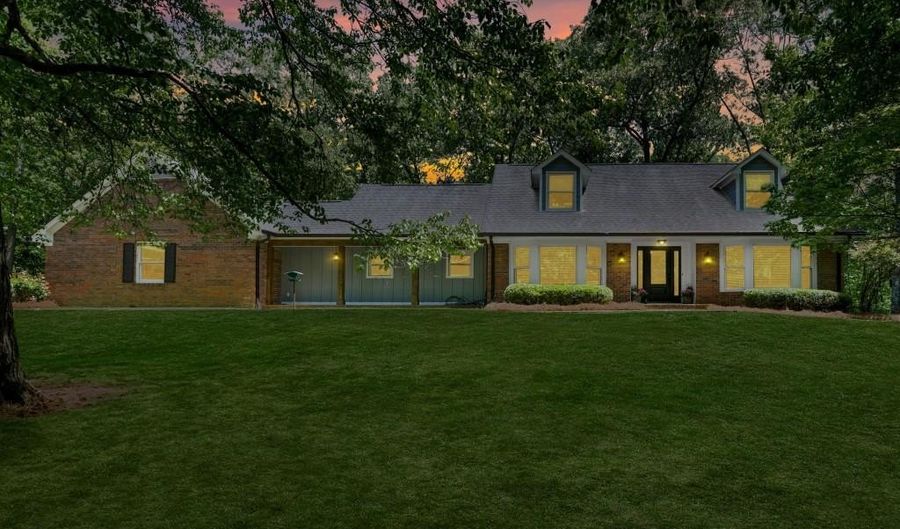 311 Herring Rd NE, Armuchee, GA 30105 - 4 Beds, 5 Bath