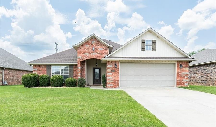 2001 Yukon Dr, Barling, AR 72923 - 3 Beds, 2 Bath