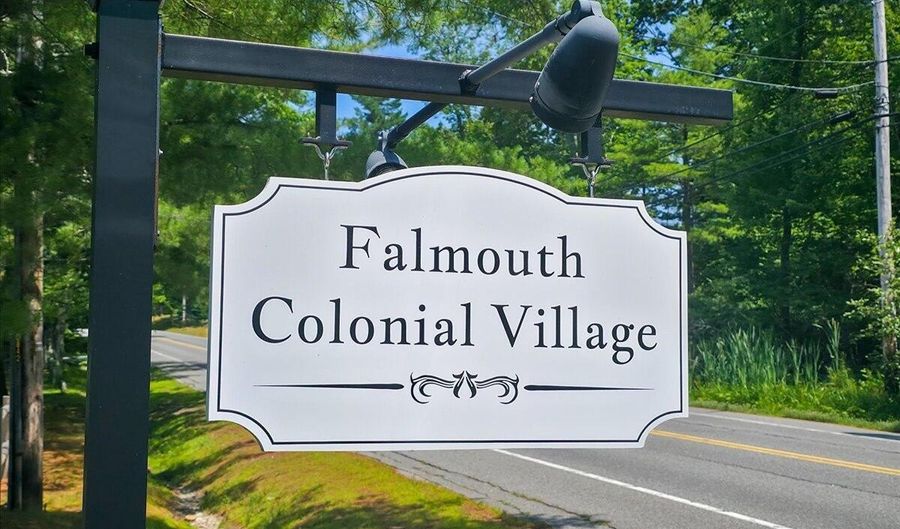 64 Colonial Vlg, Falmouth, ME 04105 - 2 Beds, 2 Bath