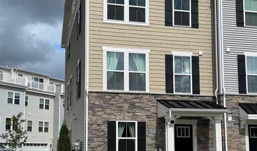 12461 COASTAL MARSH Dr 708, Berlin, MD 21811 - 4 Beds, 4 Bath