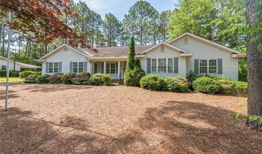 405 John McQueen Rd, Aberdeen, NC 28315 - 5 Beds, 3 Bath