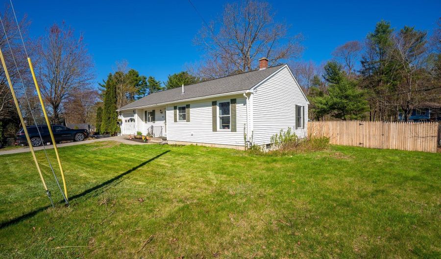 1712 Hotel Rd, Auburn, ME 04210 - 3 Beds, 2 Bath