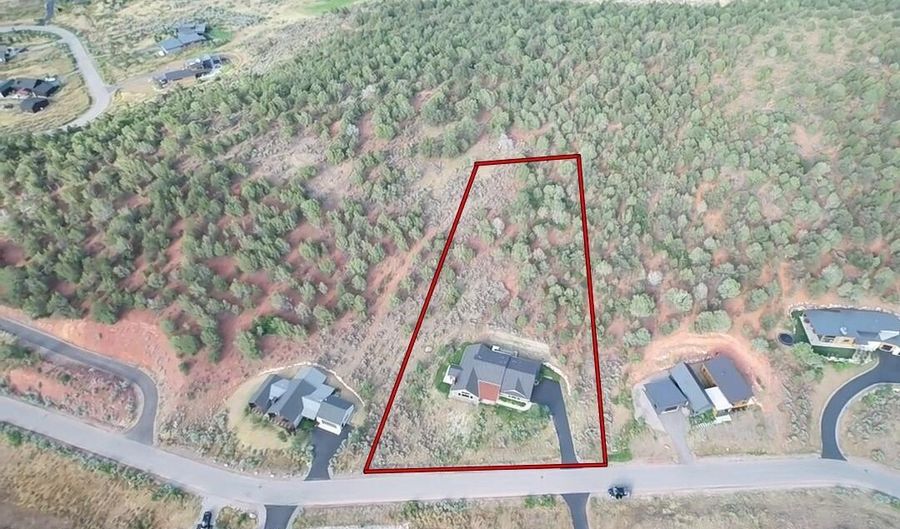 951 Hidden Valley Dr, Glenwood Springs, CO 81601 - 3 Beds, 4 Bath