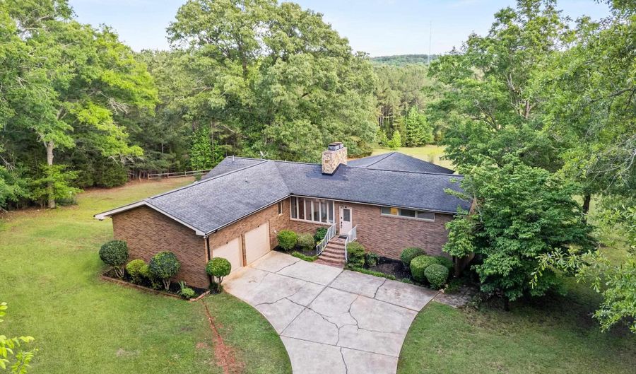 361 Emerald Dr, Blythewood, SC 29016 - 3 Beds, 4 Bath