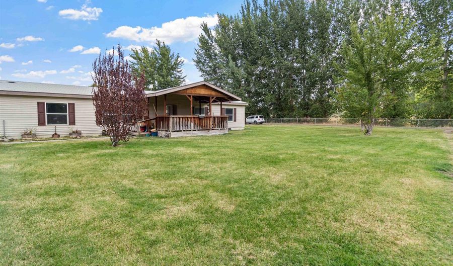 65115 N 56th Pr NE, Benton City, WA 99320 - 4 Beds, 2 Bath
