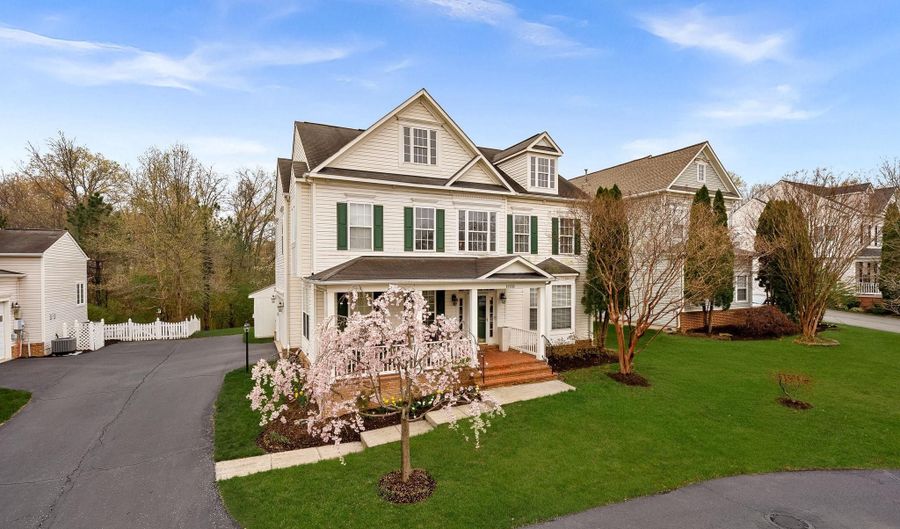 21553 CENTER POINT Cir, Ashburn, VA 20147 - 4 Beds, 3 Bath