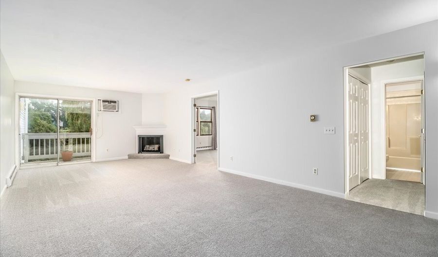 55 Mill Plain Rd 32-20, Danbury, CT 06811 - 2 Beds, 2 Bath