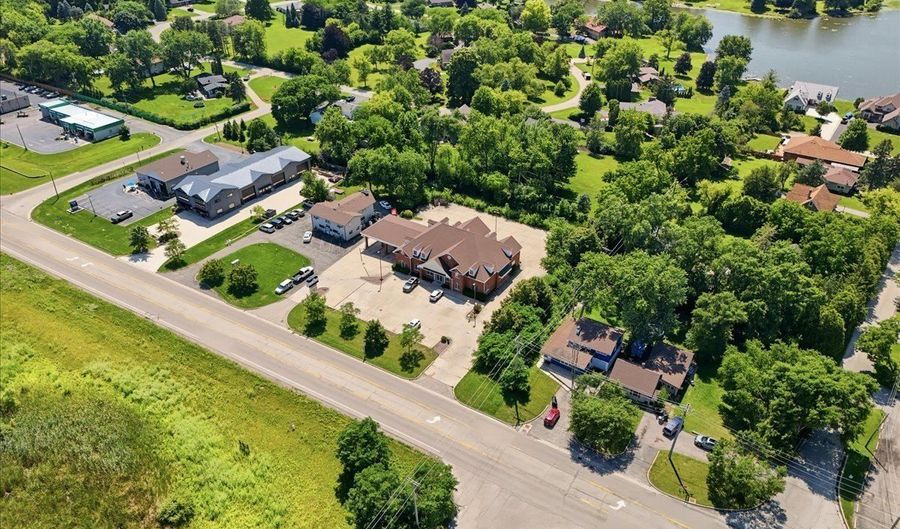 41412 N Il Route 83, Antioch, IL 60002 - 0 Beds, 0 Bath
