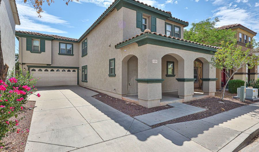 11201 W MCKINLEY St, Avondale, AZ 85323 - 4 Beds, 3 Bath