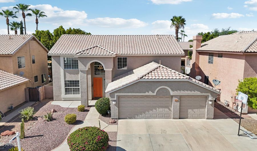 2362 W BINNER Dr, Chandler, AZ 85224 - 5 Beds, 3 Bath