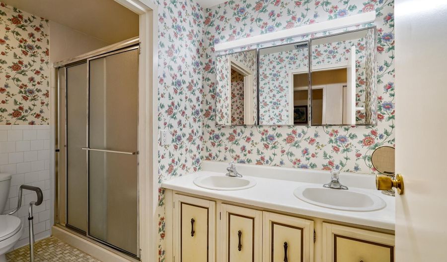 614 LOVEVILLE Rd C1h, Hockessin, DE 19707 - 2 Beds, 2 Bath